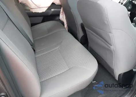 2021 Toyota Tacoma Double Cab/Sr/Sr5/Trd Sport/Trd Off Road/Trd Pro z USA, uszkodzony, nr VIN 3TMCZ5AN7MM383352